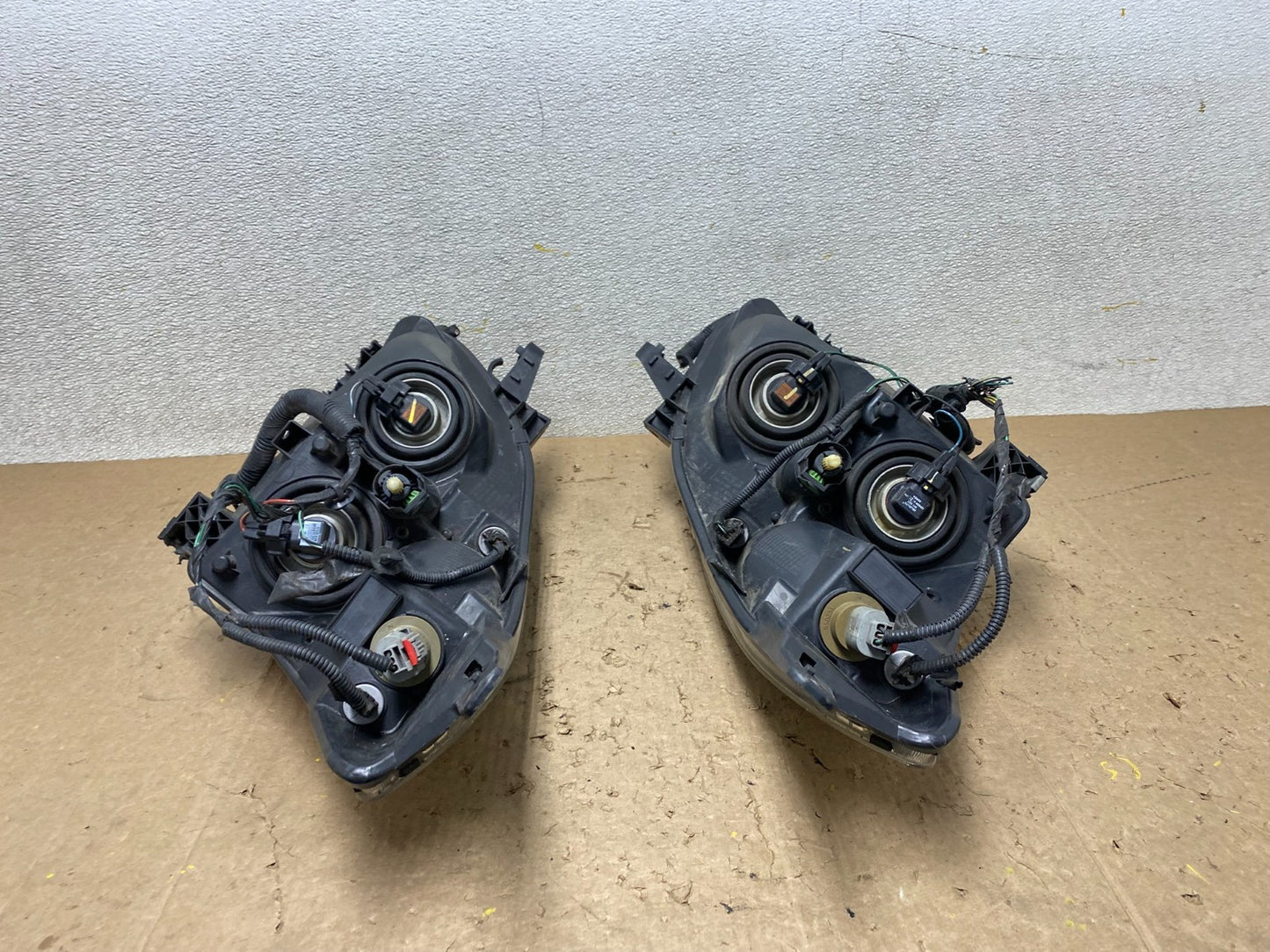 Sedan 2010 2011 2012 Nissan Altima Headlights Halogen Left+Right Side X2631 DW17