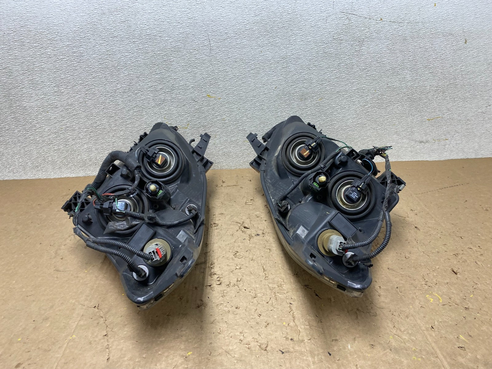 Sedan 2010 2011 2012 Nissan Altima Headlights Halogen Left+Right Side X2631 DW17