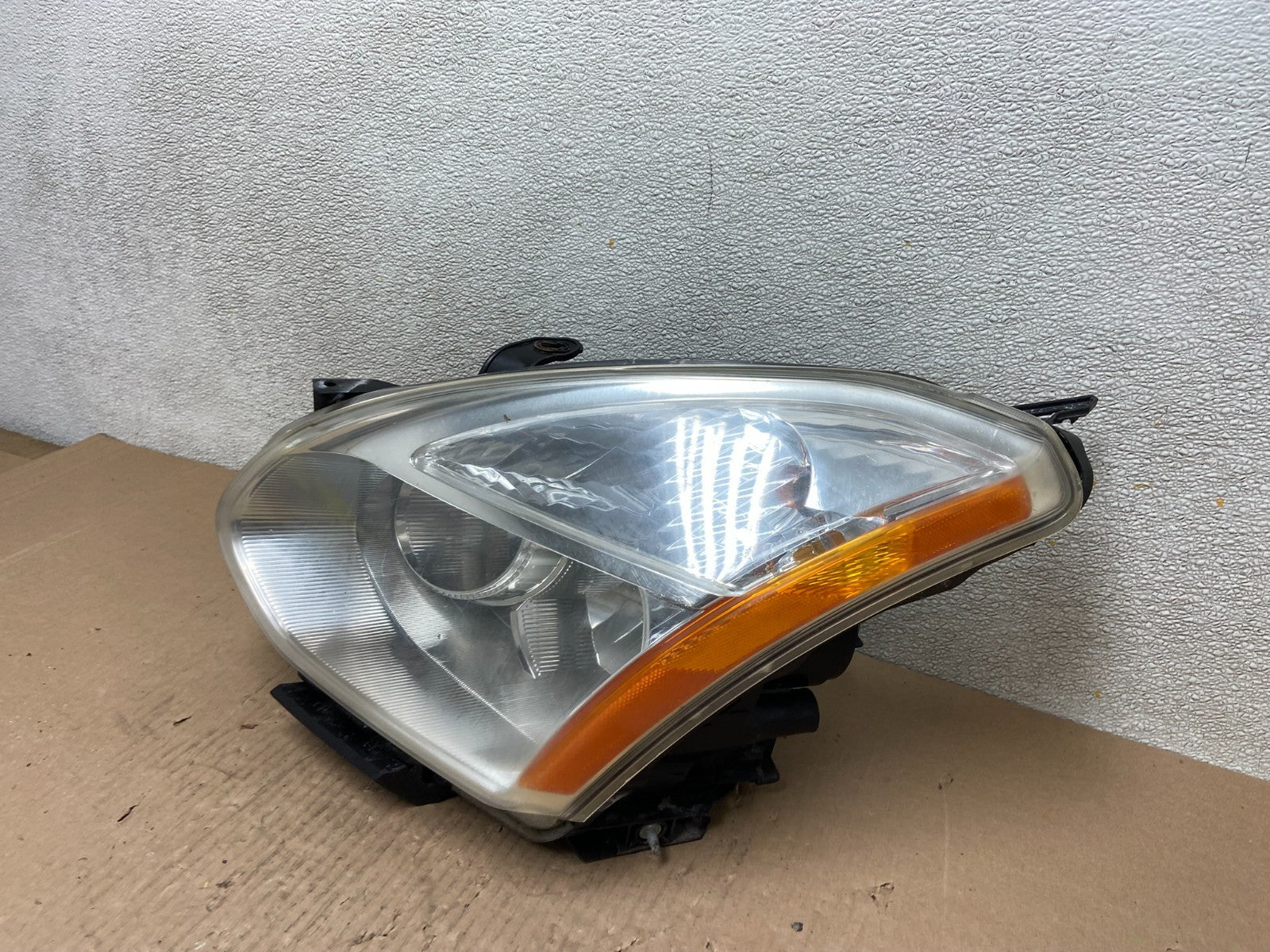 2008 to 2013 Nissan Rogue HID Xenon Headlight Left Driver Lh Side Oem AB6026 DW1