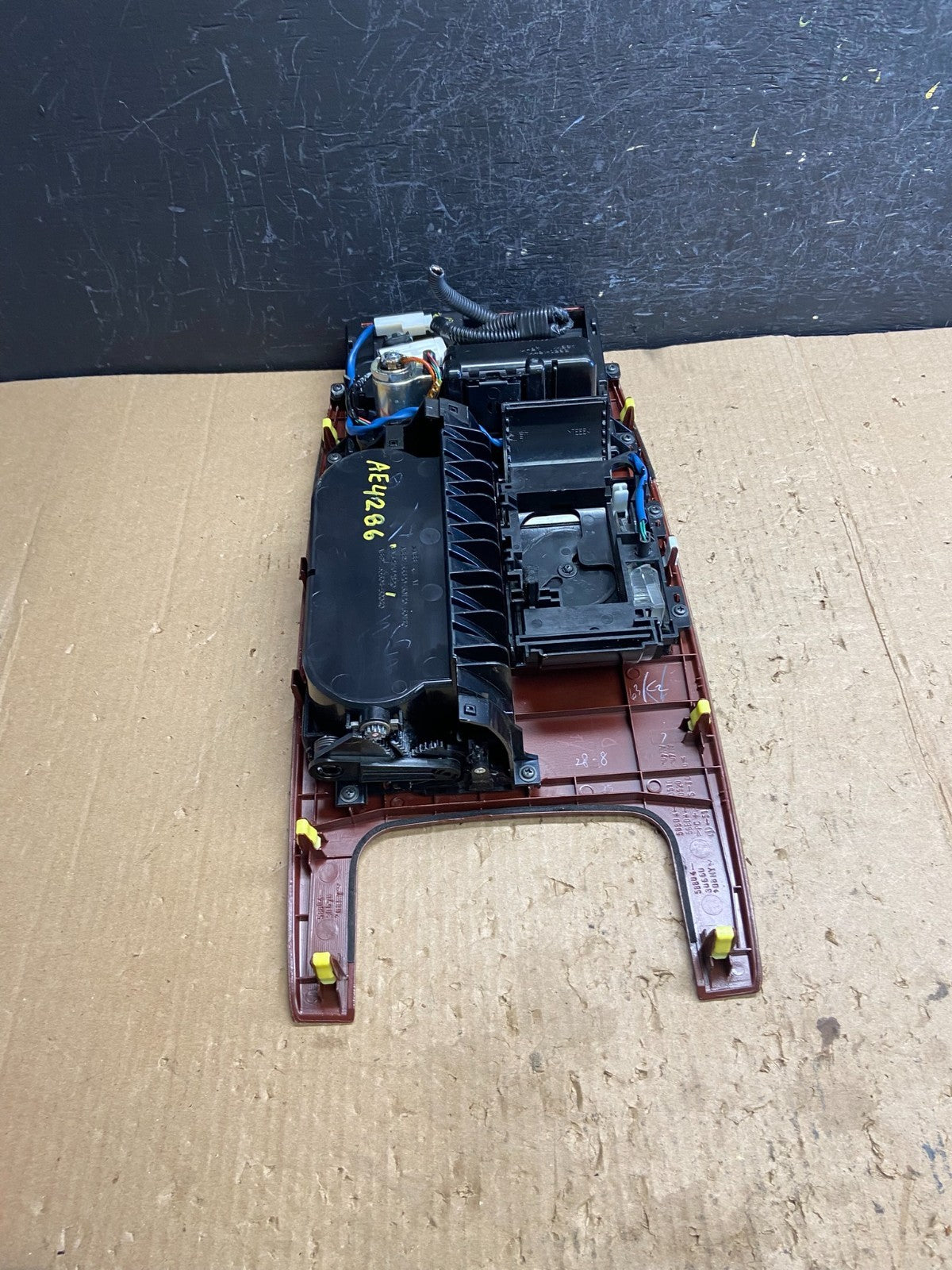 2006 2011 Lexus GS300 Center Console Shifter Bezel Cup Holder Trim AE4286 DG5
