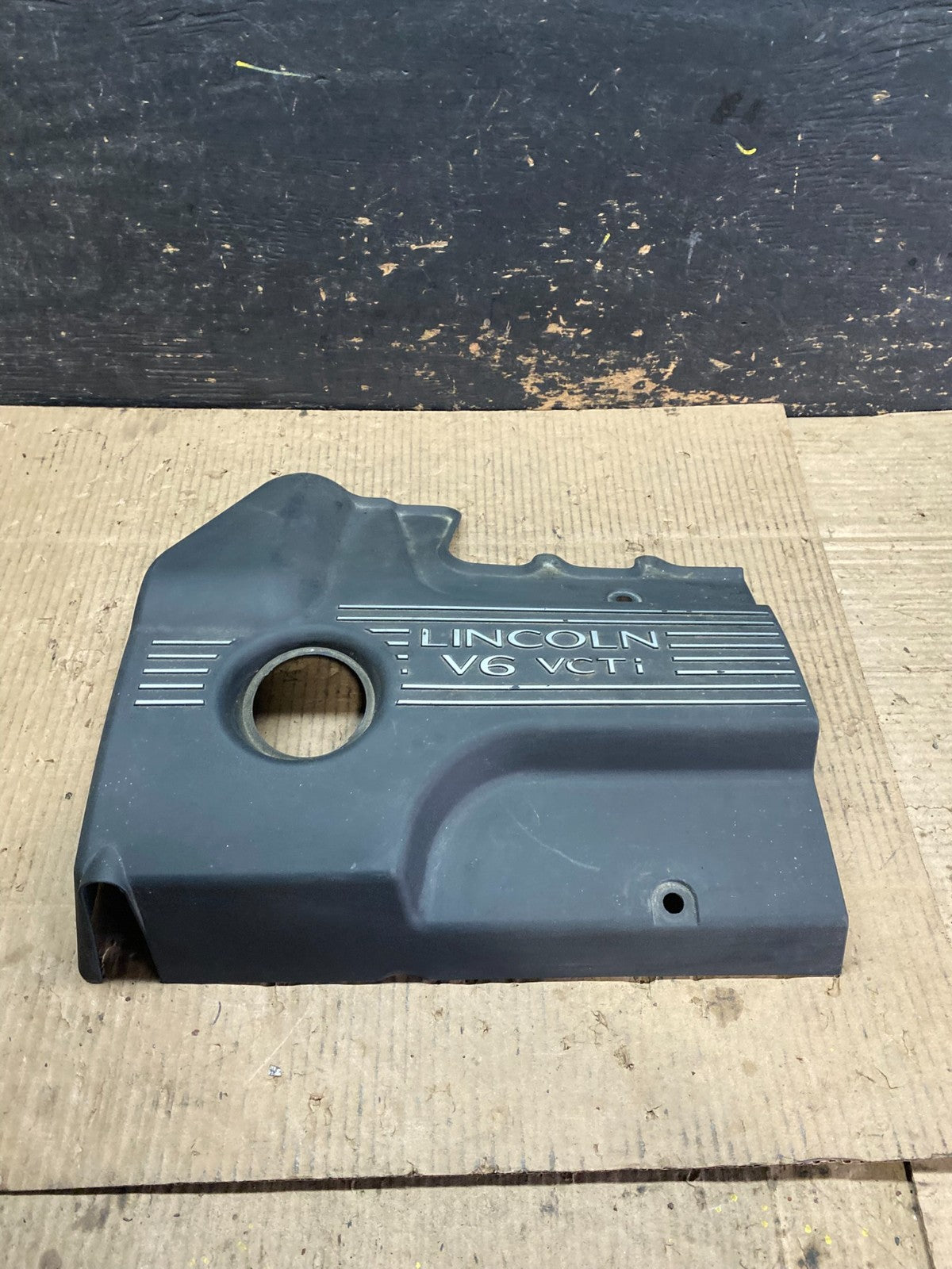 2003 to 2005 Lincoln LS 3.0L V6 Engine Motor Cover OEM W6042 DG0