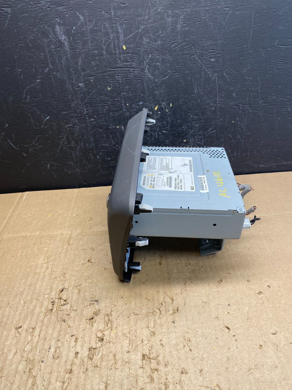 2012 Honda Civic Radio AM/FM Climate Control Air Vent Bezel AC4610 DG3
