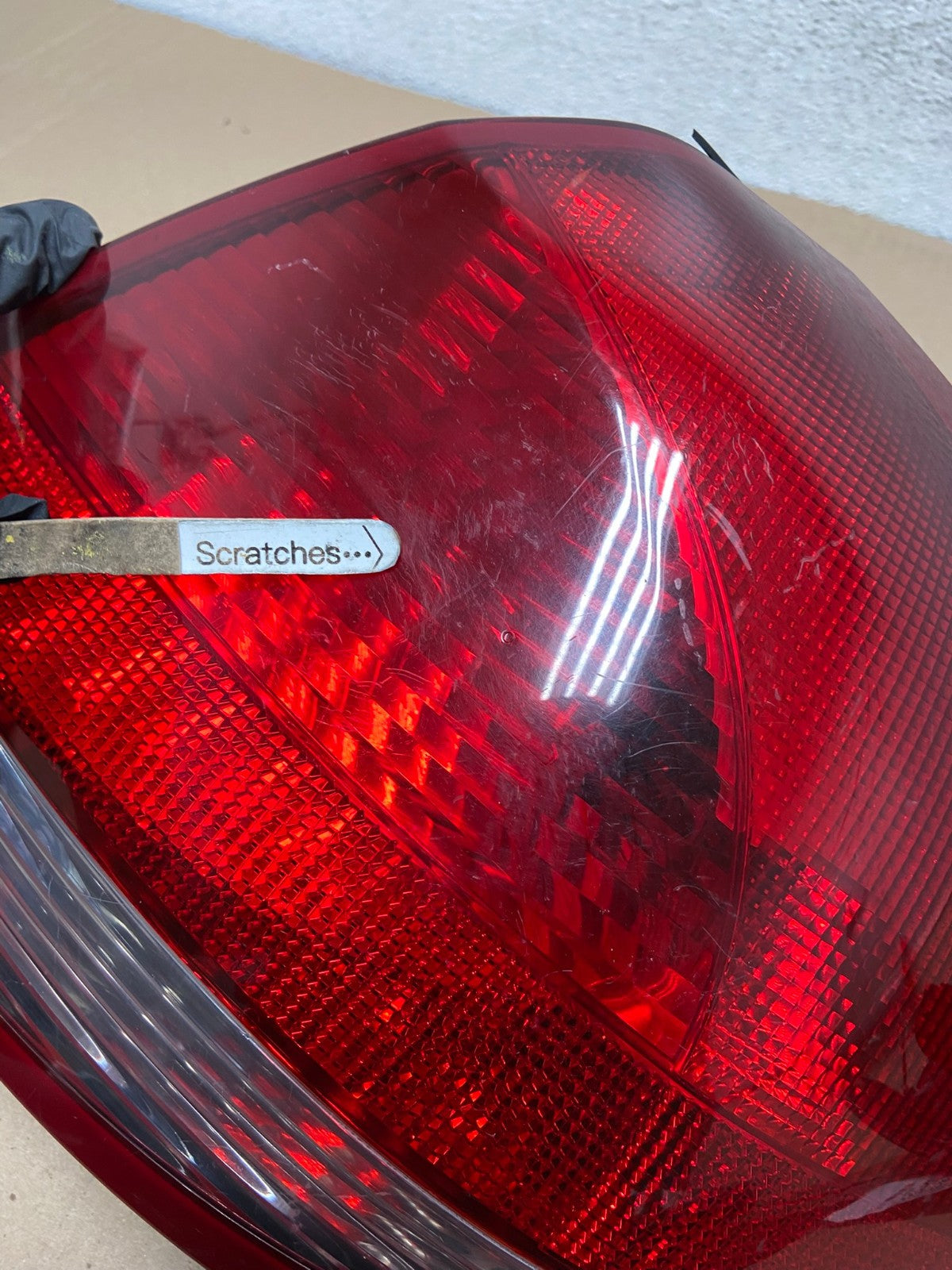 2004 2005 2006 2007 Ford Taurus Right Passenger Side Tail Light AF2998 LK3