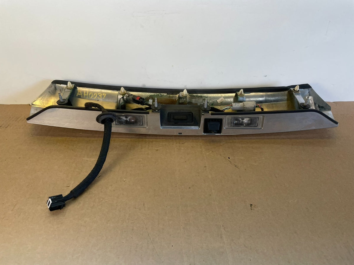 2010-2015 Gmc Terrain Lift Gate Handle Trim Back Up Camera AH0037 DG4
