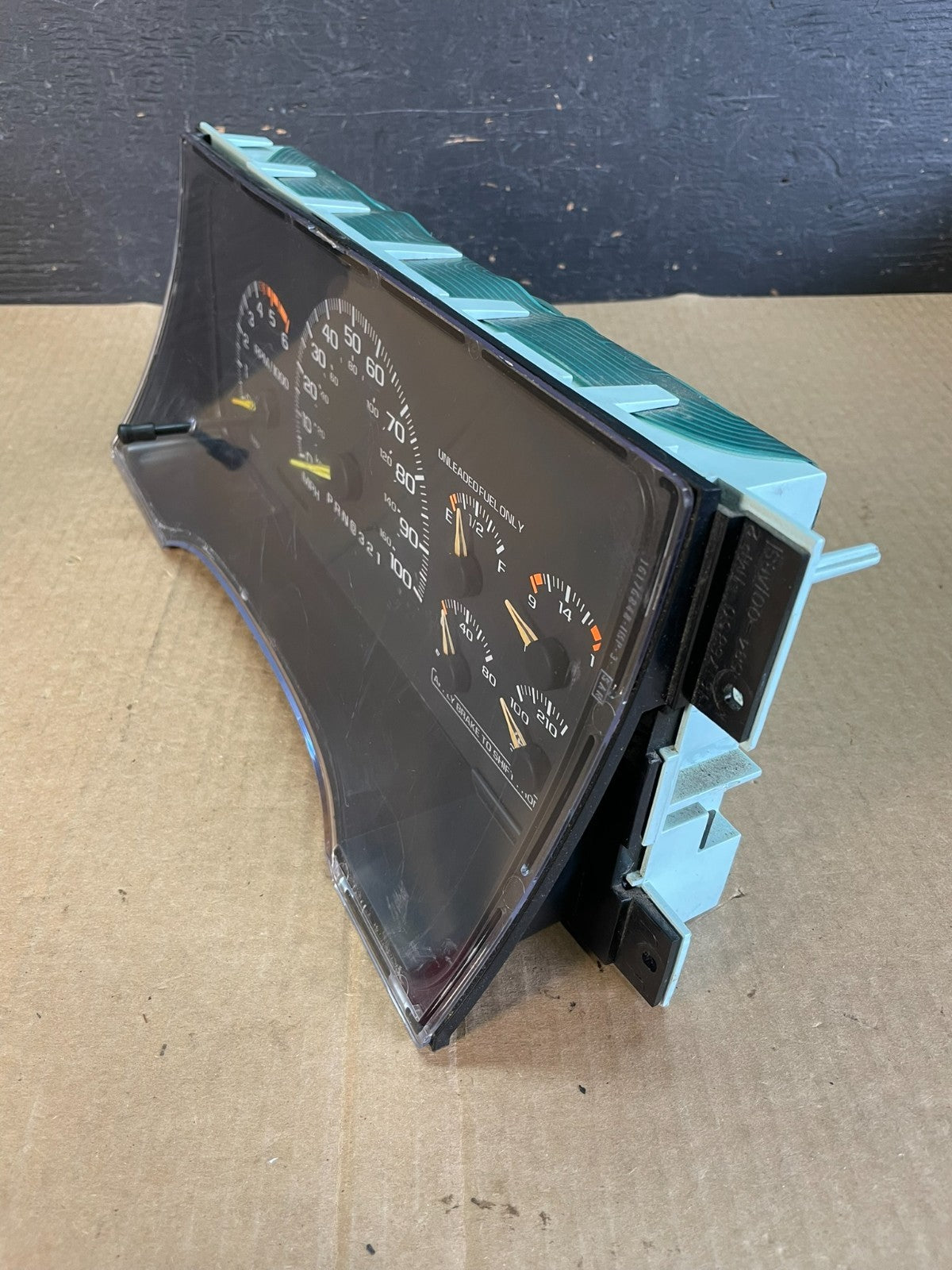 1995 to 1999 Chevrolet Silverado Suburban Cluster Gauge Speedometer AF3622 DG2