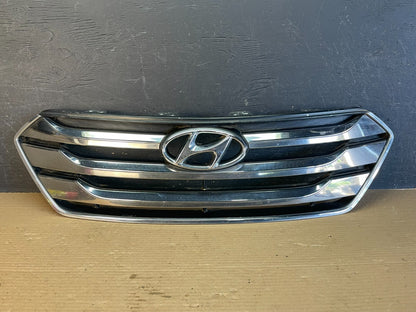 2013 to 2016 Hyundai Santa Fe Front Upper Grill Grille AF3473 DW0