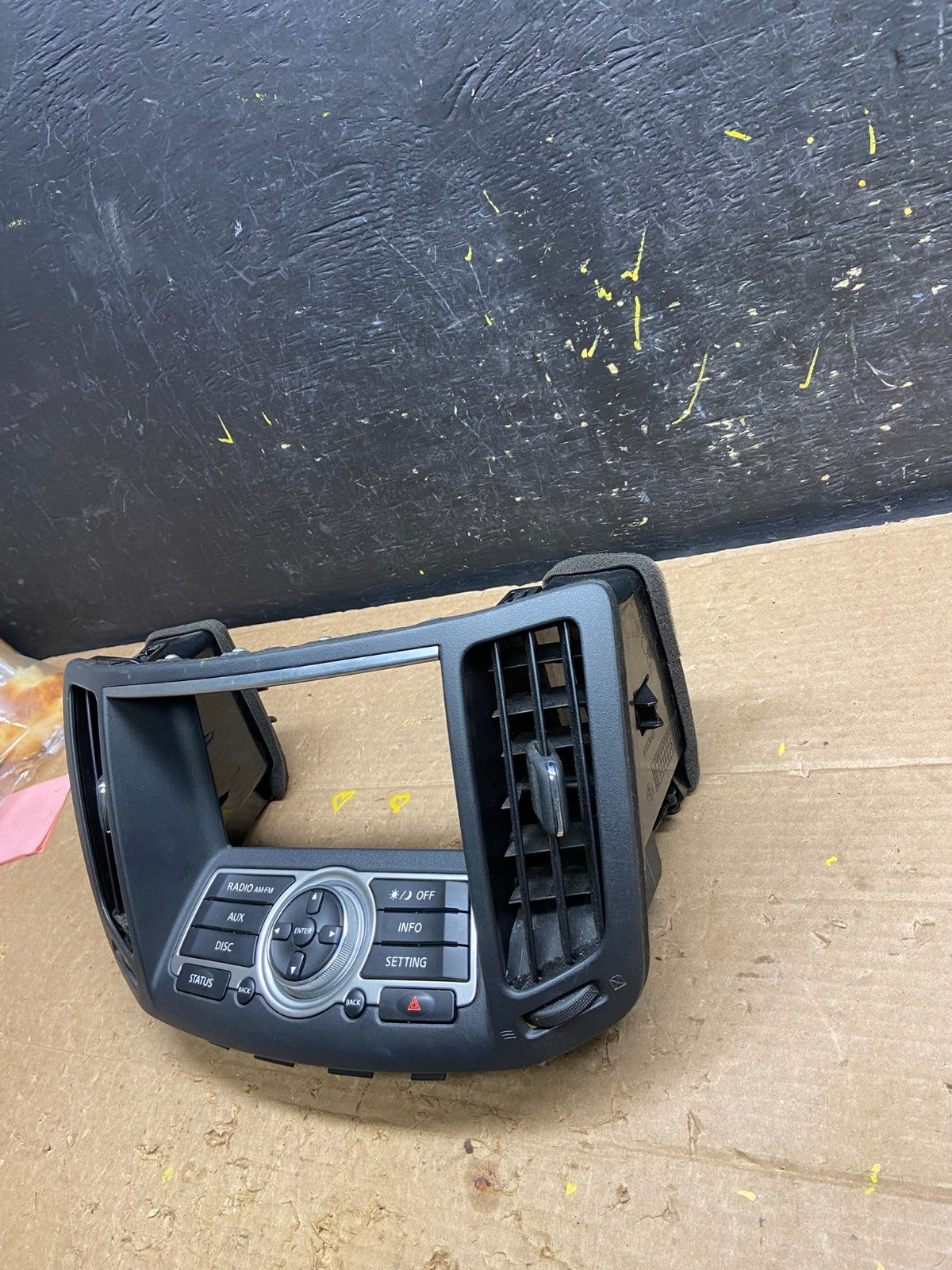 2008 - 2012 Infiniti G35 EX35 Radio Player Screen Panel Bezel W3191 DG2