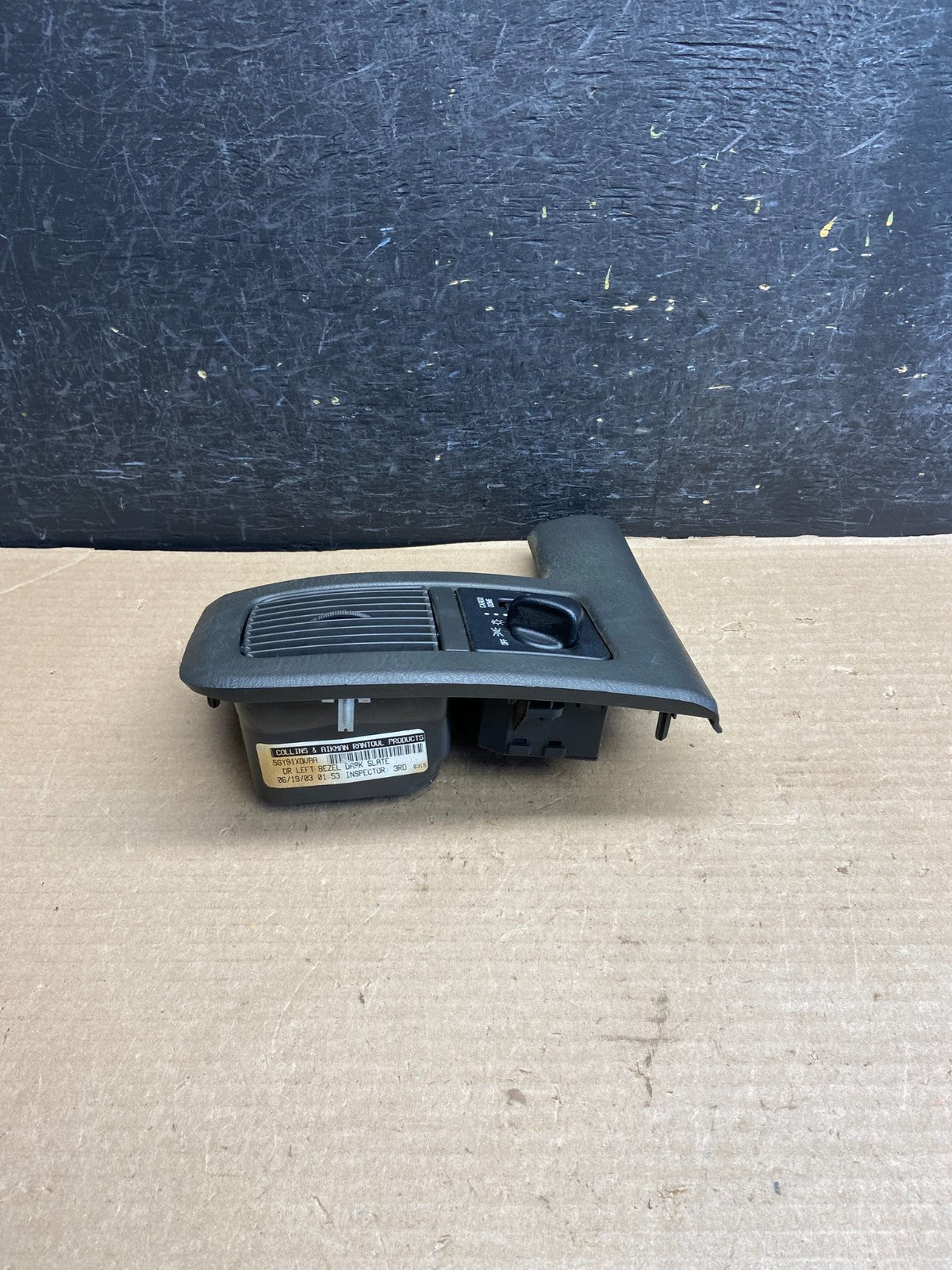 2002 to 2005 Dodge Ram Headlight Switch Air Vent Bezel Trim Panel AH3579 DG1