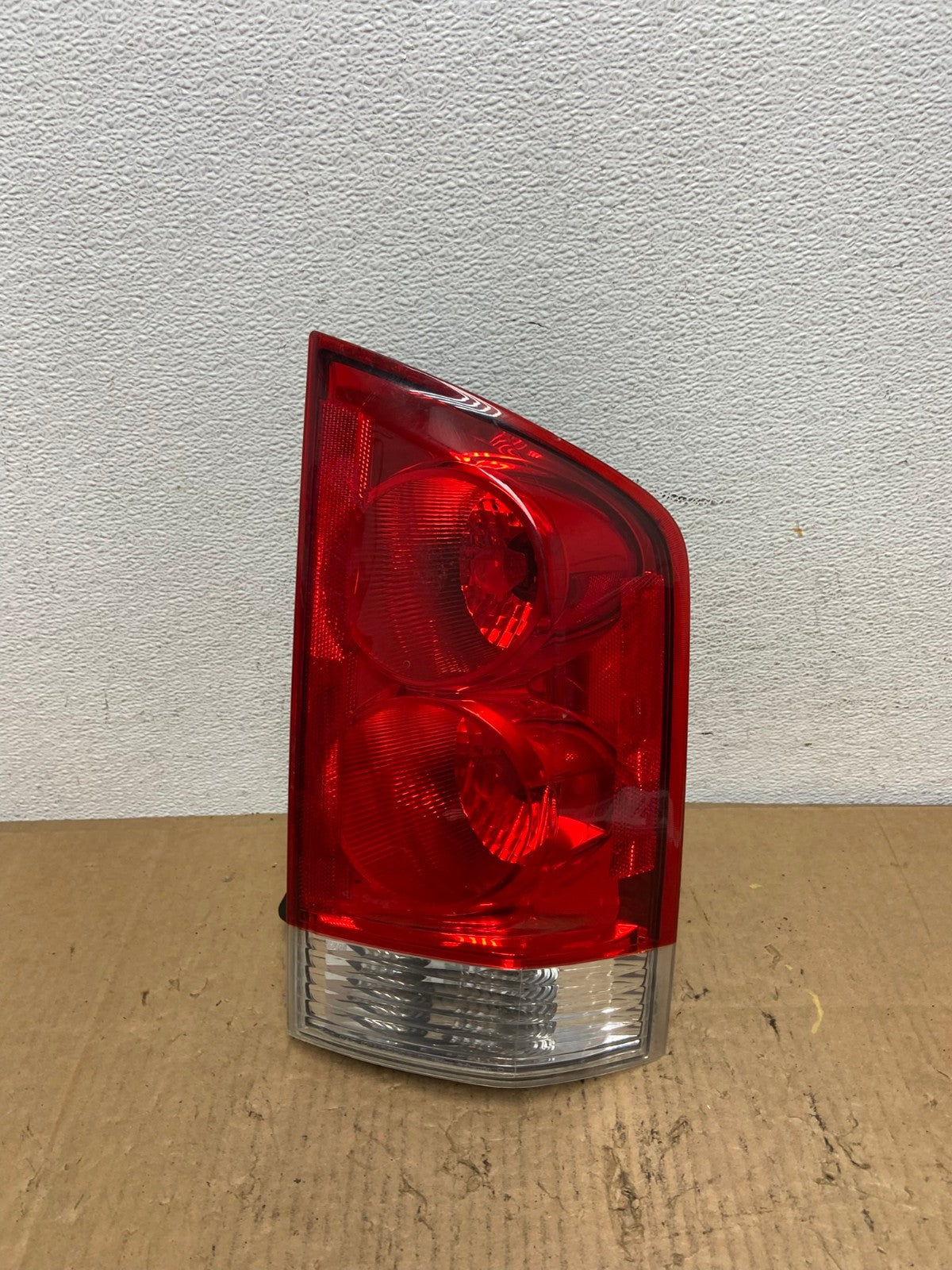 2005 to 2015 Nissan Armada Right Passenger RH Side Tail Light AD1143 LK0