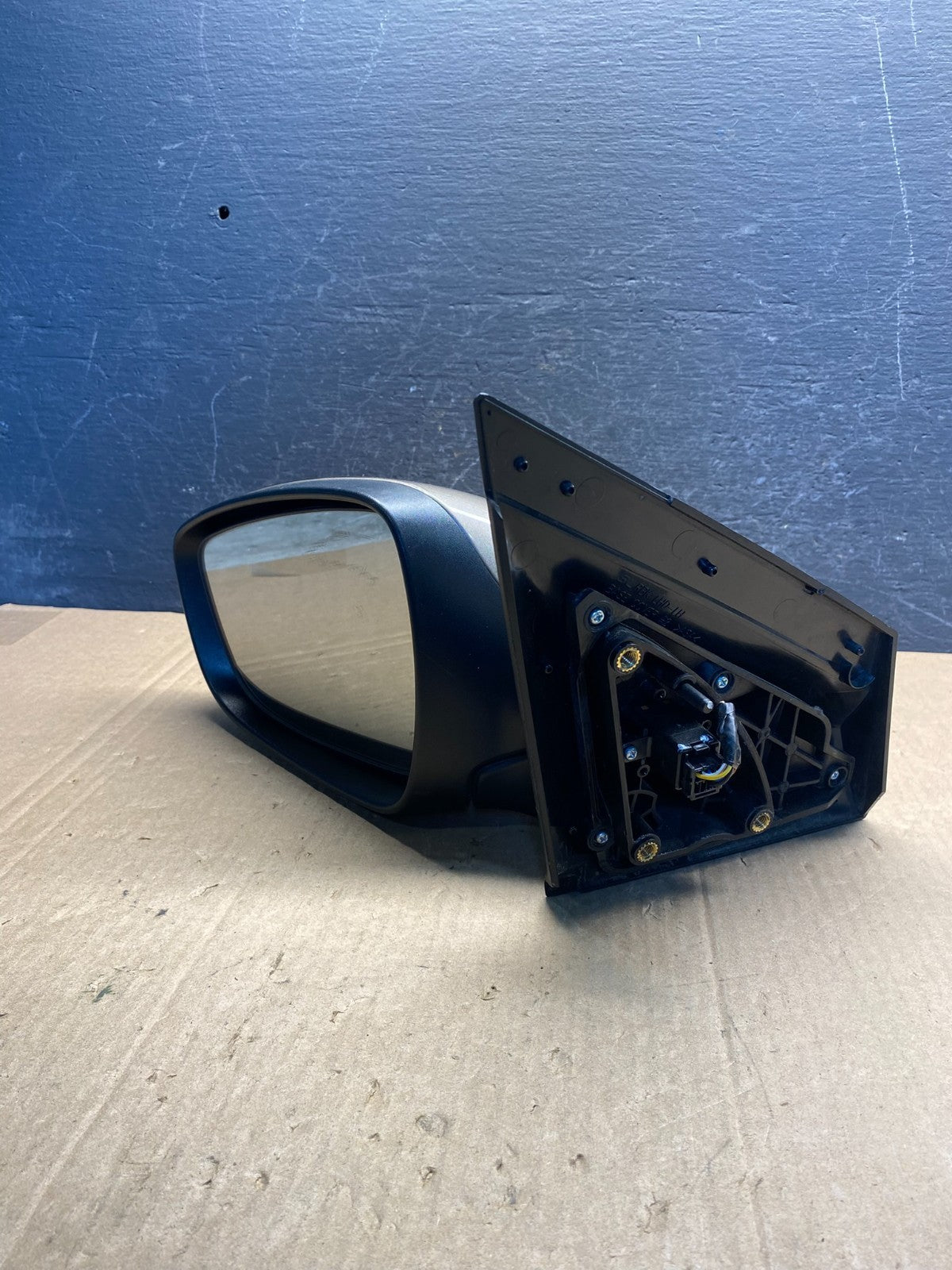 2012 to 2017 Hyundai Accent Left Driver LH Side View Door Mirror AE7639 DW9