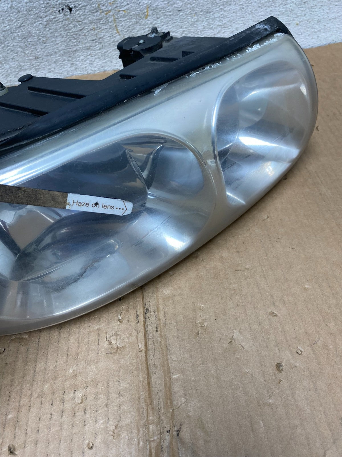 2000 to 2005 Buick Lesabre Headlight Right Passenger Side Halogen AI4472 DW4