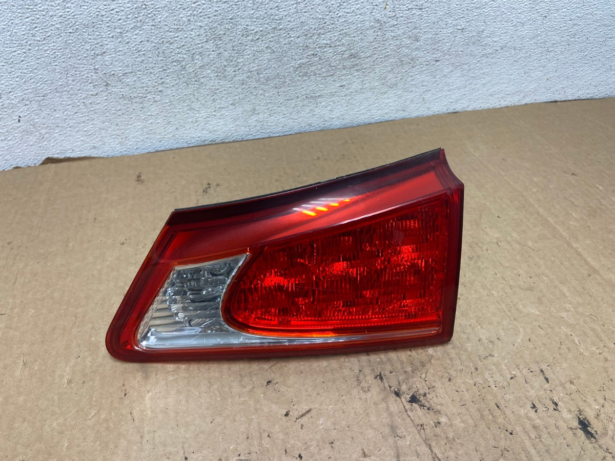 2009 - 2010 Lexus Is250 Is350 Right Passenger RH Inner Tail Light AG2199 LK0