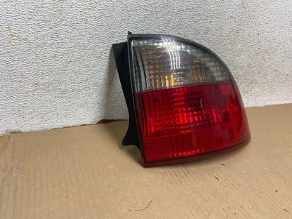 2003 2004 2005 2006 Lincoln Ls Right Passenger RH Tail Light AH3017 LK1