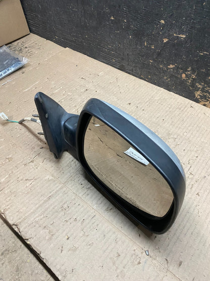 2001 to 2006 Toyota Sequoia Right Passenger View Door Mirror X8009 DG11