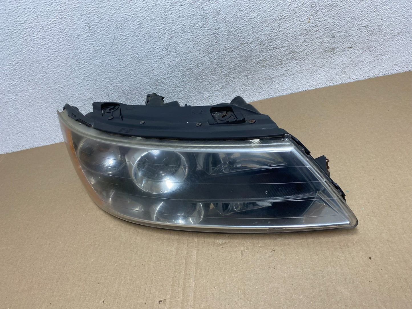 2006-2008 Hyundai Sonata Right Passenger Rh Side Headlight Halogen AF5768 DW1