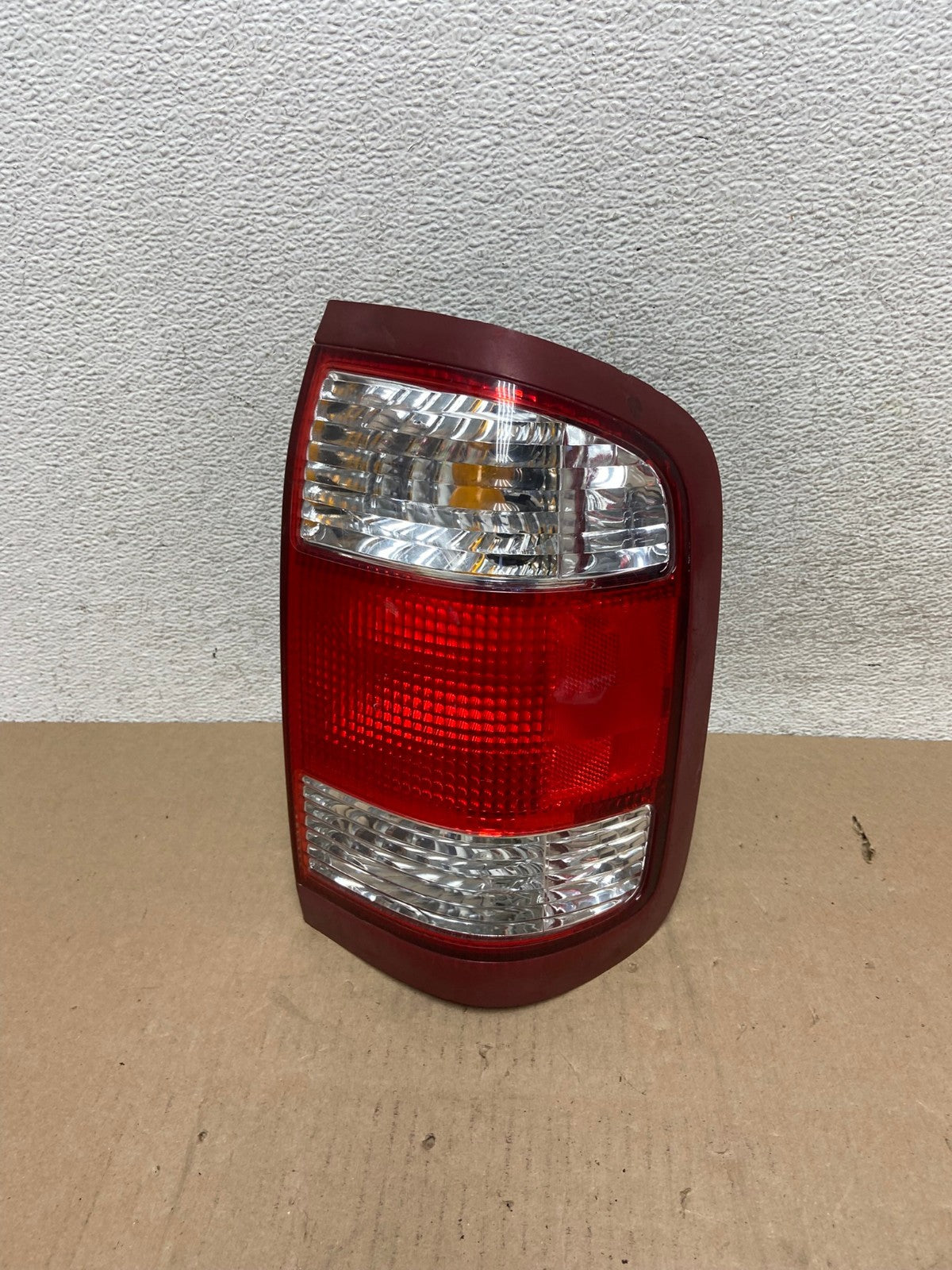 1999 to 2004 Nissan Pathfinder Right Passenger Rh Side Tail light AG6659 LK0