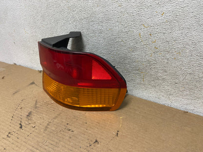2002 2003 2004 Honda Odyssey Right Passenger Side Tail Light AH4290 LK2