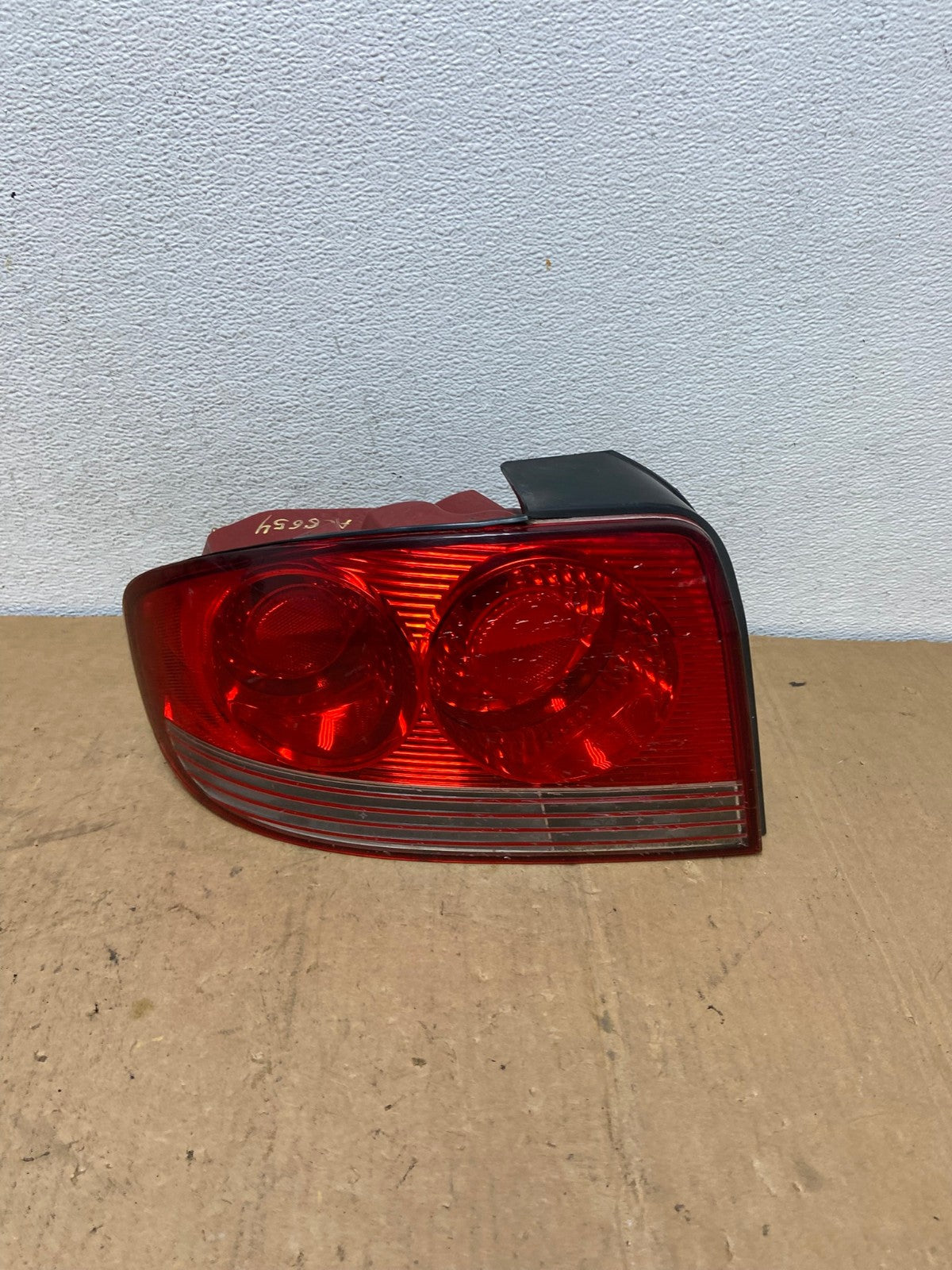 2002 to 2005 Hyundai Sonata Left Driver Lh Side Tail Light AC8654 LK0