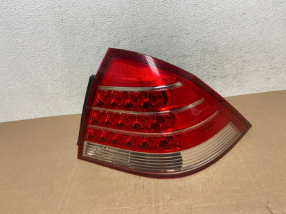 2005 to 2007 Mercury Montego Right Passenger Side Tail Light AE4918 LK0