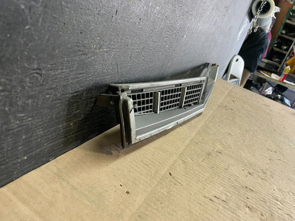 2008 to 2011 Cadillac Cts front Lower Grill Grille J7146 PS2
