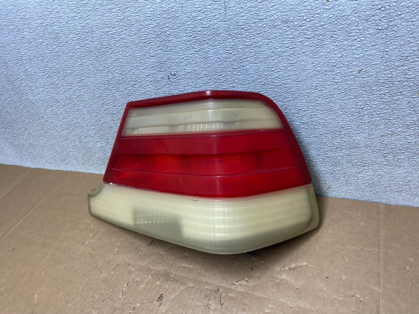 1998 to 1999 Mercedes-Benz W140 Right Passenger Side Rh Tail light OEM V4985 DG1