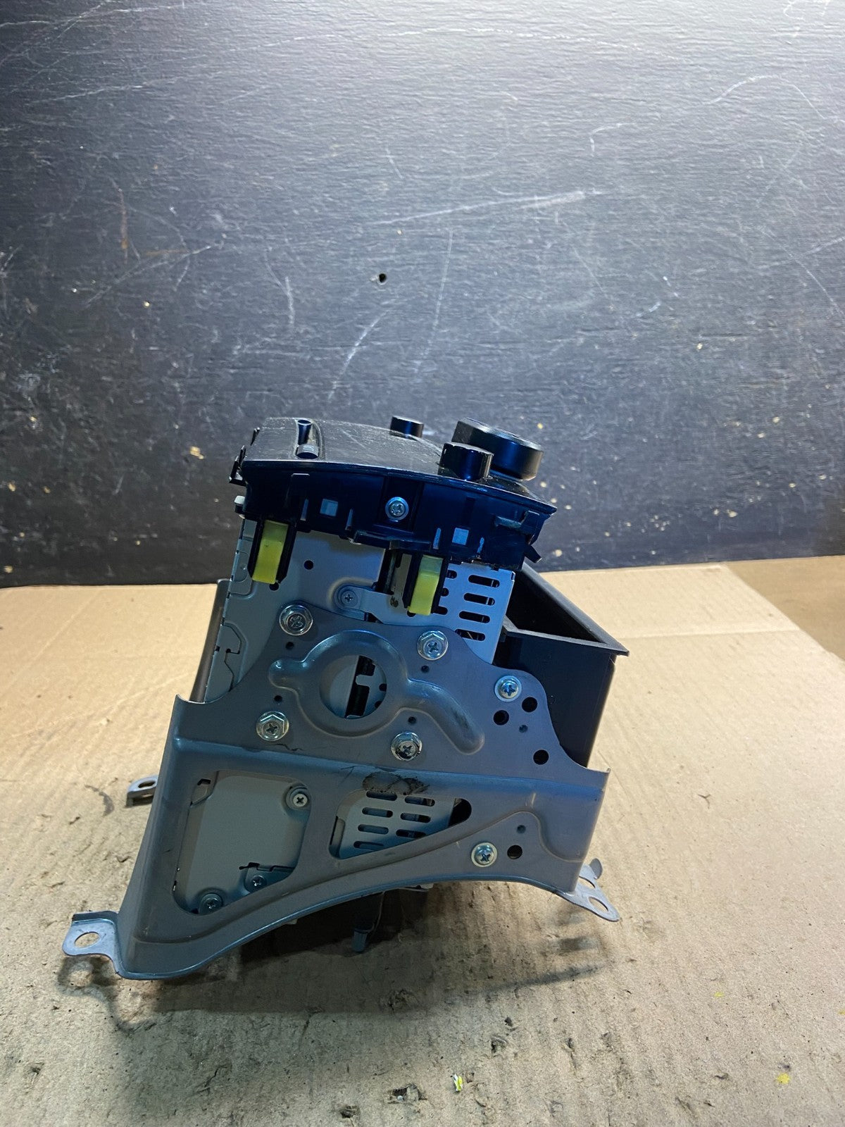 2006 to 2009 Toyota Prius OEM Radio AM/FM CD Player Oem Z0679 DG4
