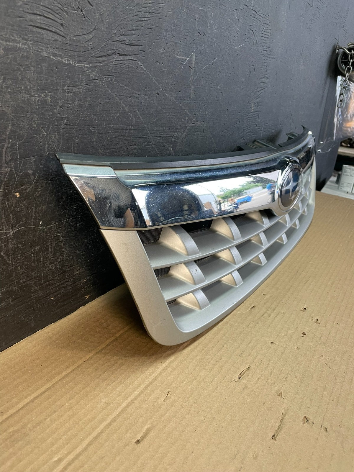 2011 to 2013 Subaru Forester Chrome Front Grille Grill ae8740 DG2