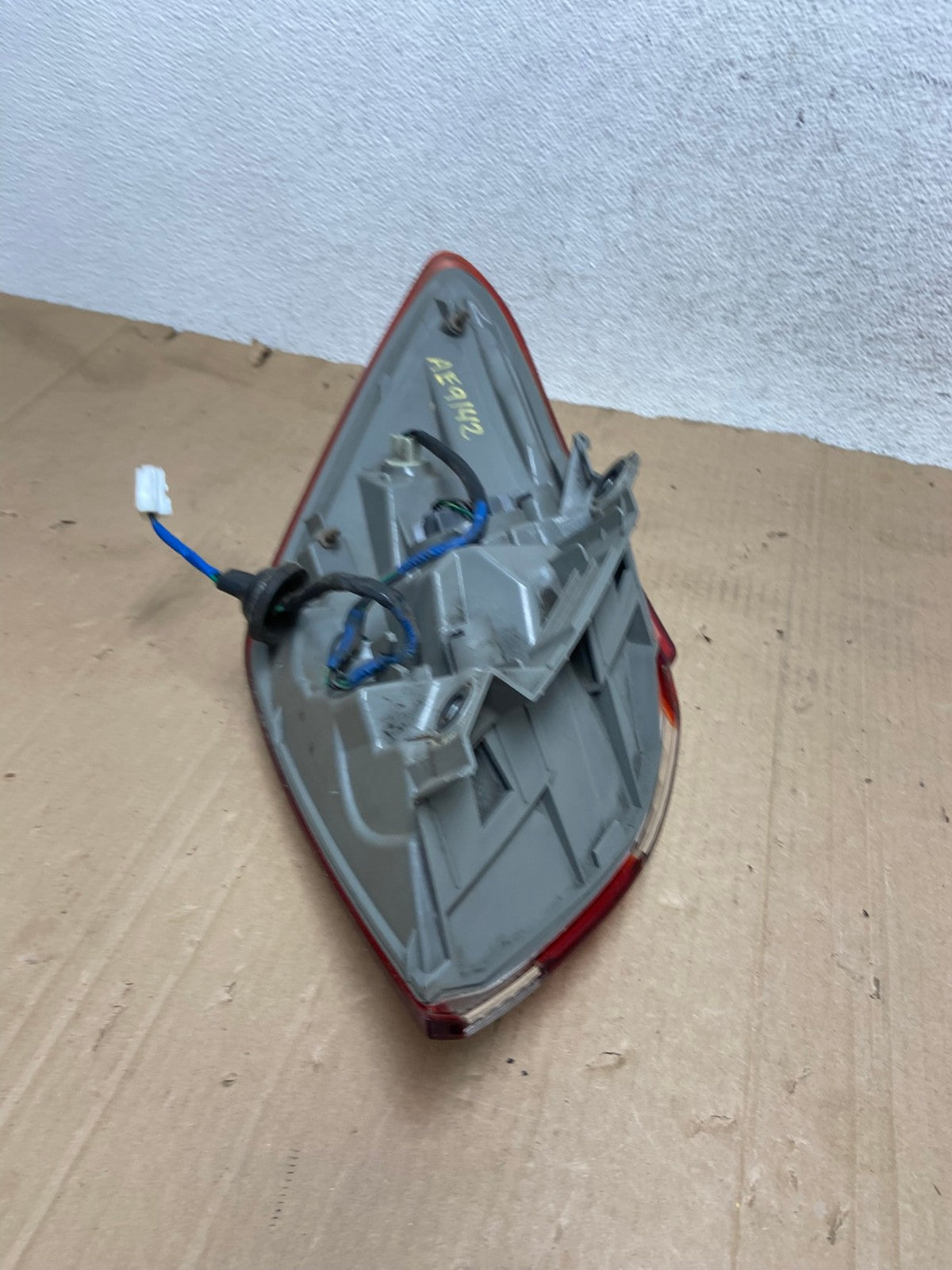 2011 - 2014 Nissan Murano Right Passenger Side RH Tail Light AE9142 LK5