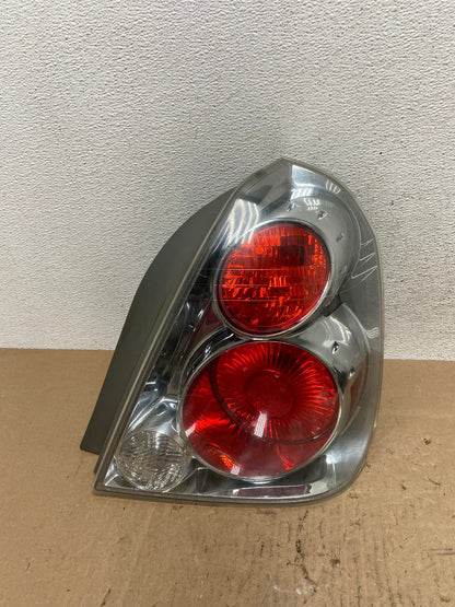 2005 to 2006 Nissan Altima Tail Light Right Passenger RH Side AE6487 LK0