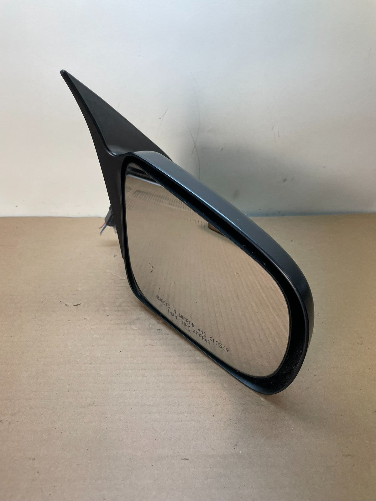 2001 to 2005 Pontiac Aztek Right Passenger RH Side View Door Mirror AH8790 DW2