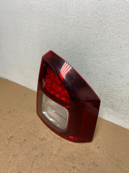 2014 - 2017 Jeep Compass Right Passenger Side Tail Light AD8247 DW1