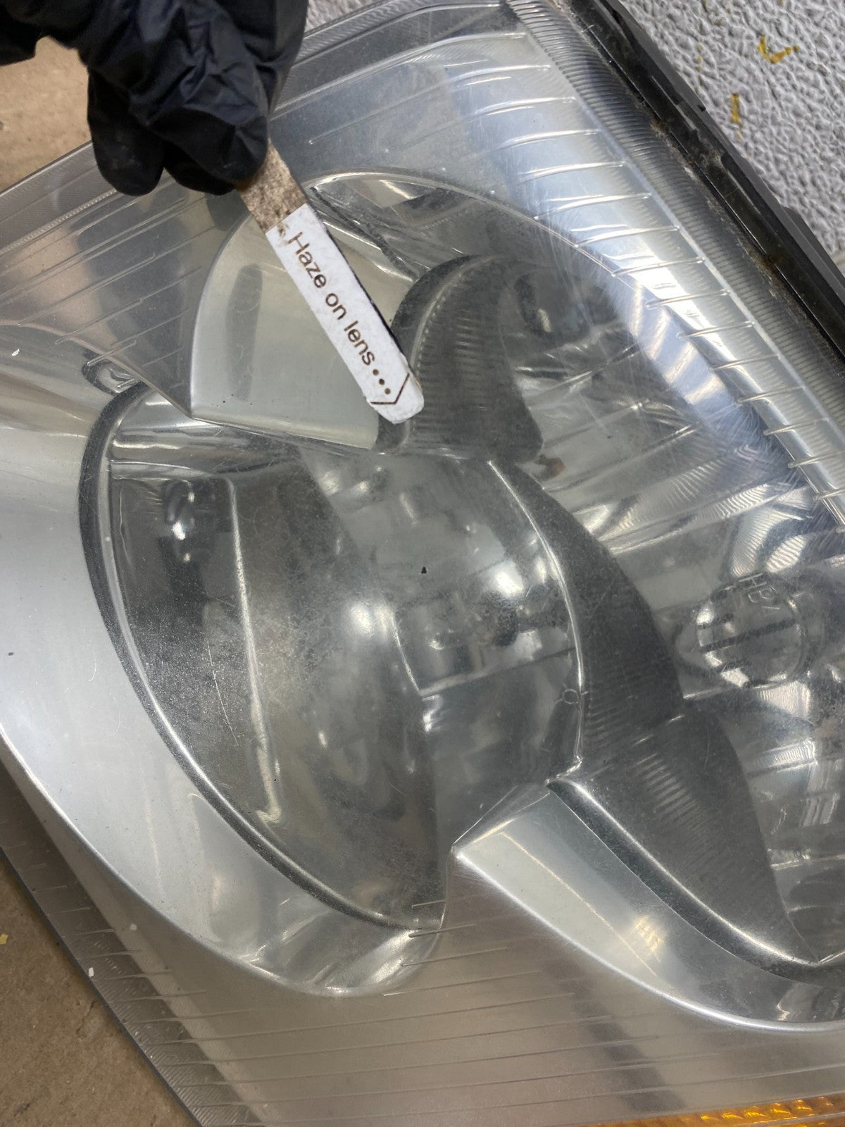2002 to 2009 Gmc Envoy Left+Right Set Headlights Halogen AH5964 DW6