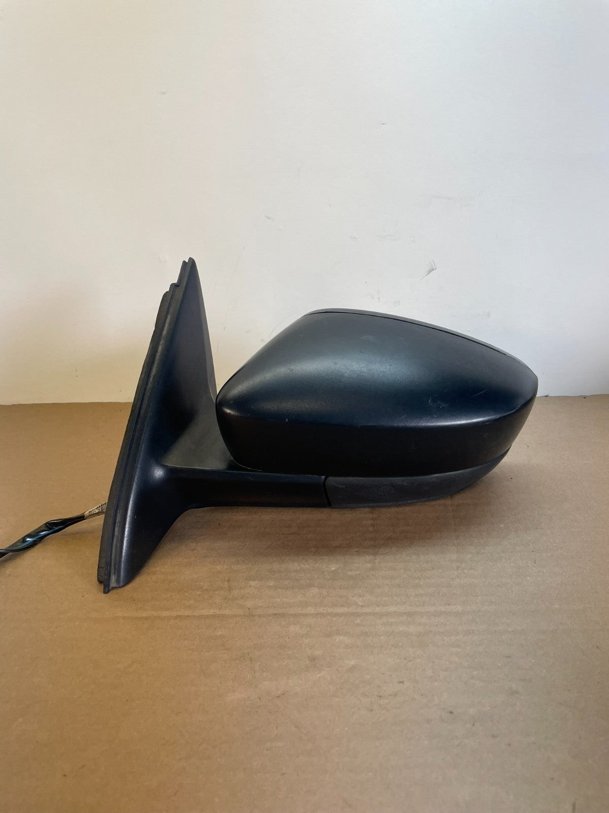 2011-2016 Volkswagen Jetta Sedan Left Driver View Door Mirror af5638 DG0