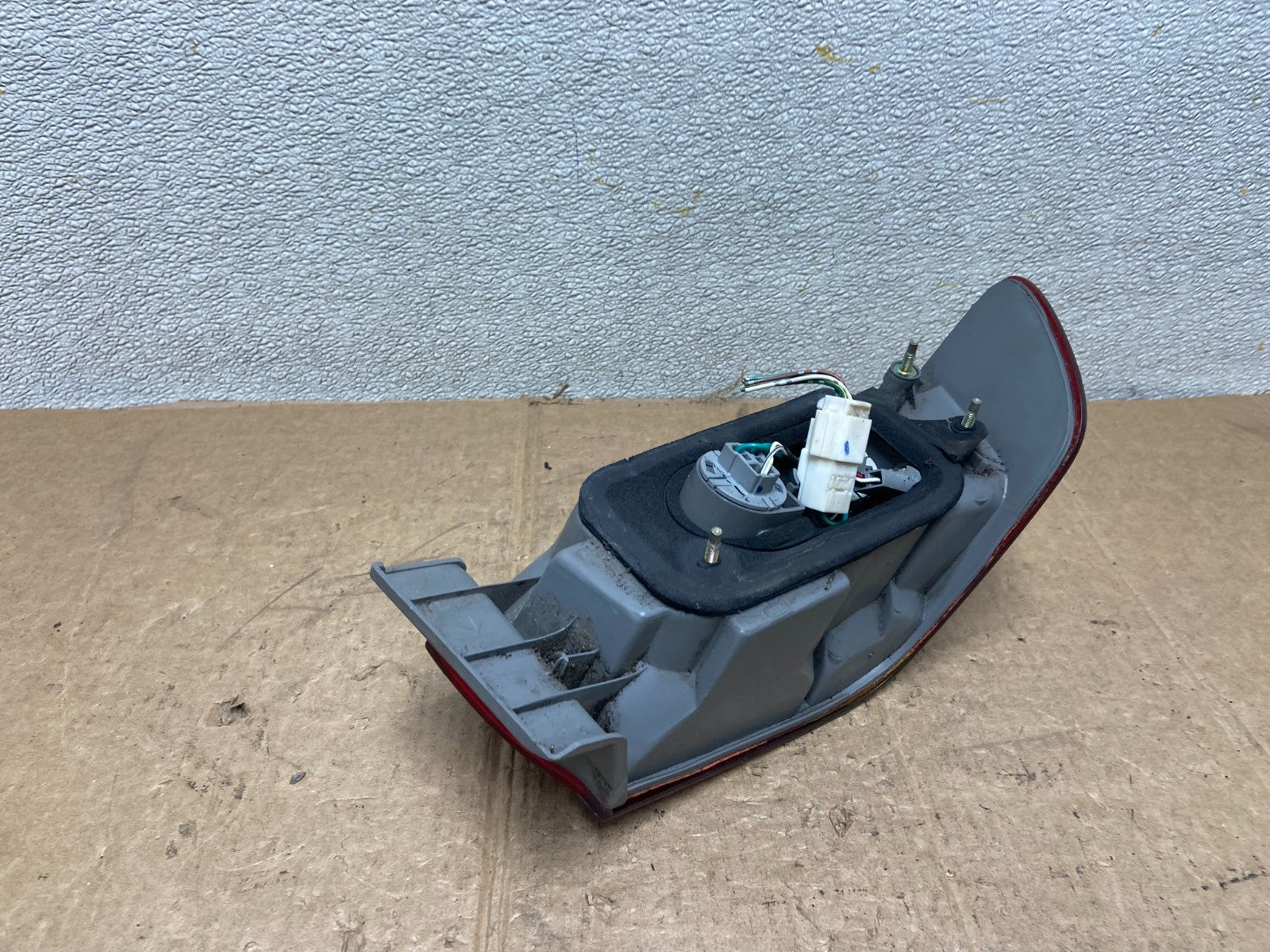 1997 1998 1999 Toyota Camry Tail Light Right Passenger Rh Side Oem AA27333