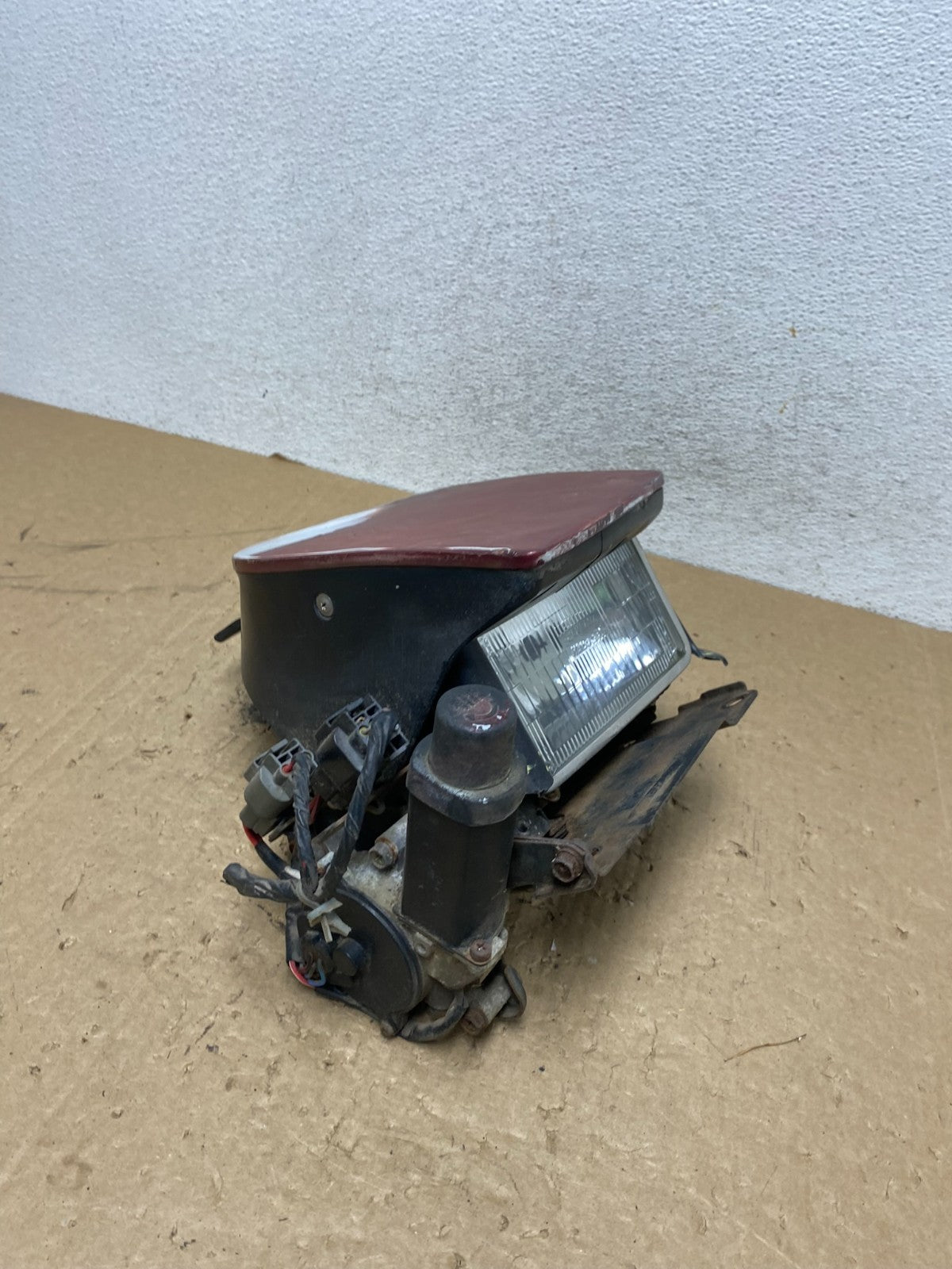 1991 to 1993 Mitsubishi 3000GT Left Driver Side Headlight AG13072
