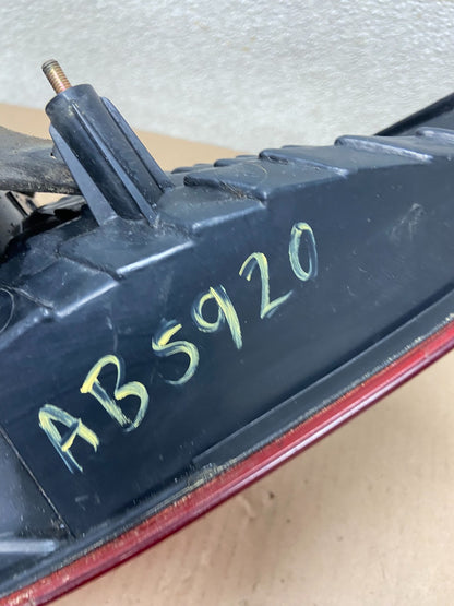 2000 2001 2002 Toyota Avalon Right Passenger Rh Side Tail Light OEM AB5920 LK5