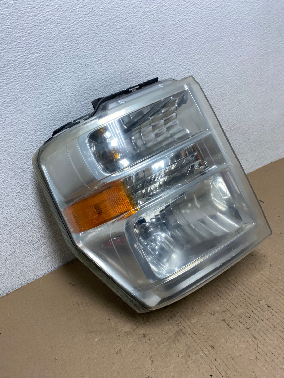 2008-2014 Ford Econoline E150 E250 E350 Right Passenger Headlight AF3159 LK2