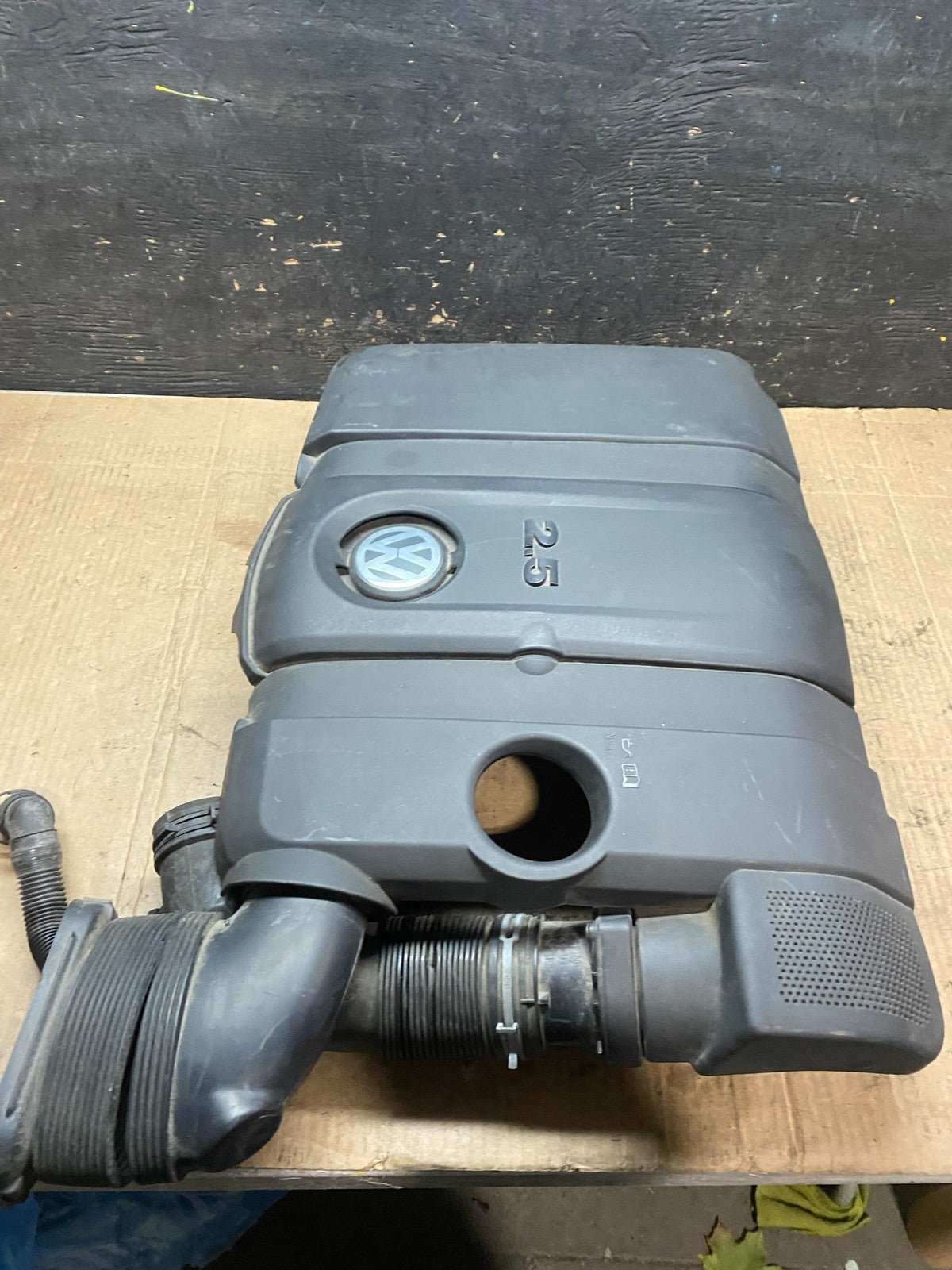 2005 - 2008 Volkswagen Jetta Beetle 2.5L Passat Engine Cover 07k129601j T4085 DG2