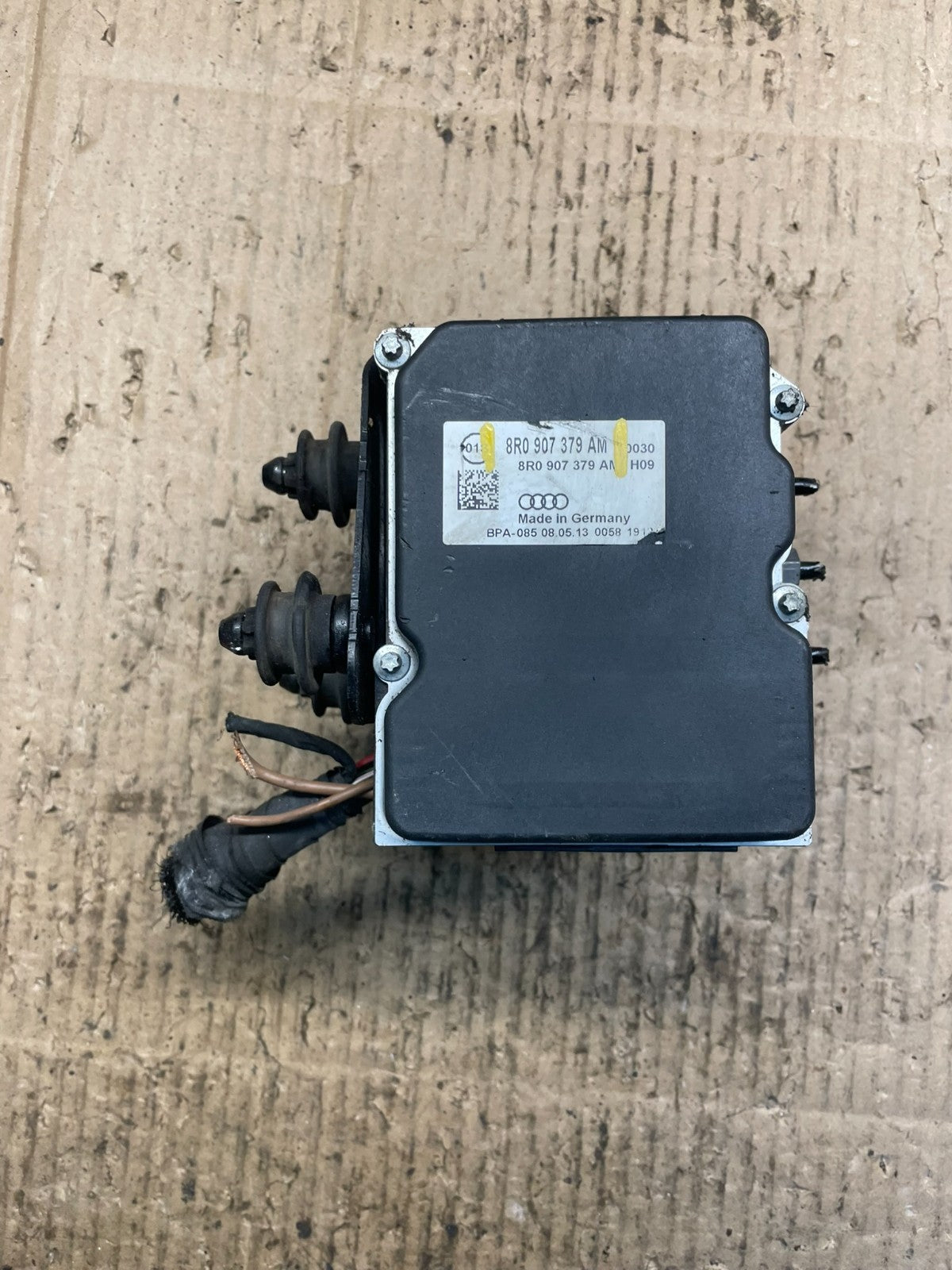 2011 to 2012 Audi Q5 ABS Anti-Lock Brake Pump S4460 DG4