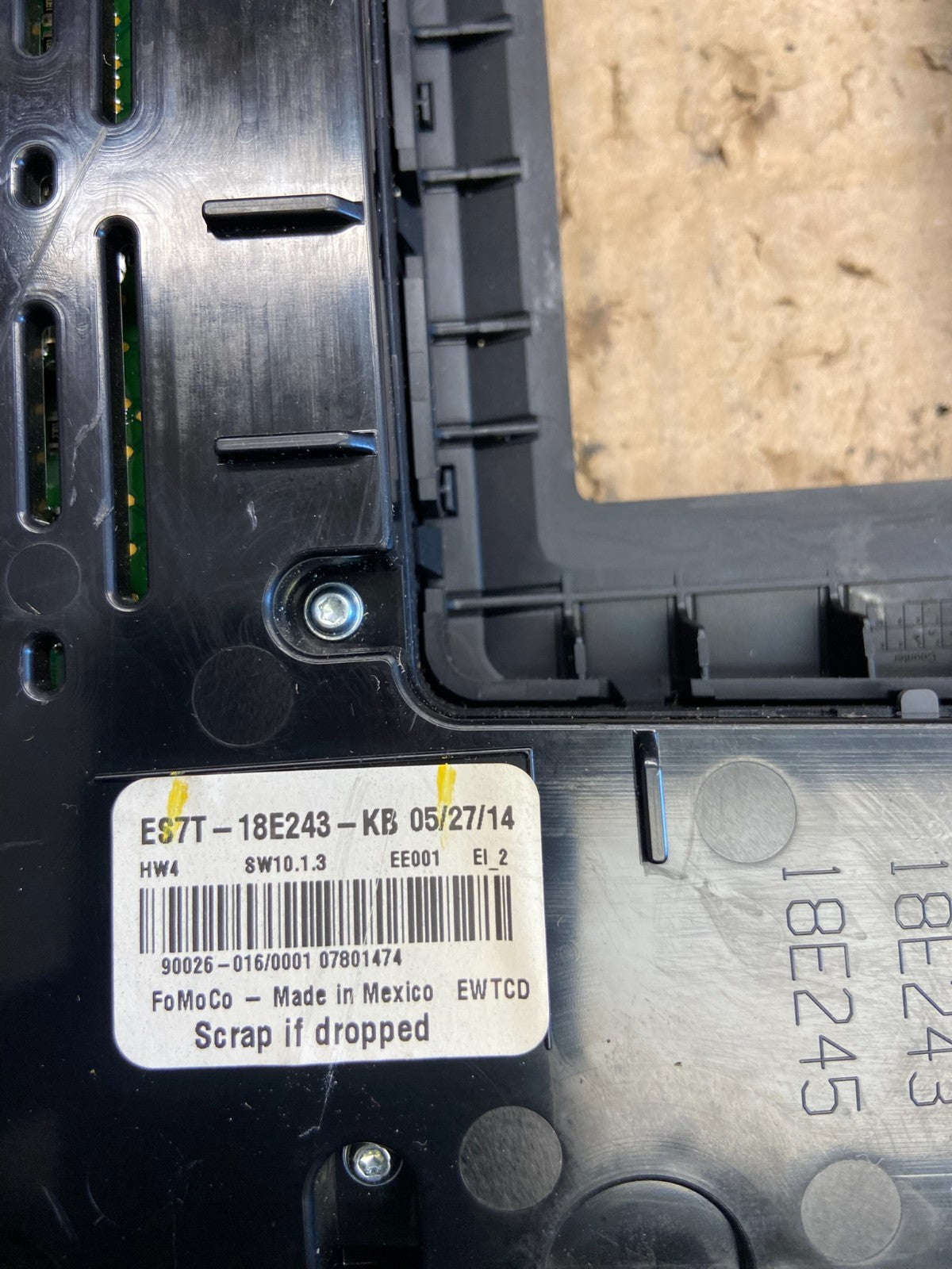 2014-2015 Ford Fusion Center Radio CD Player Screen Climate Control ac9656 DG5