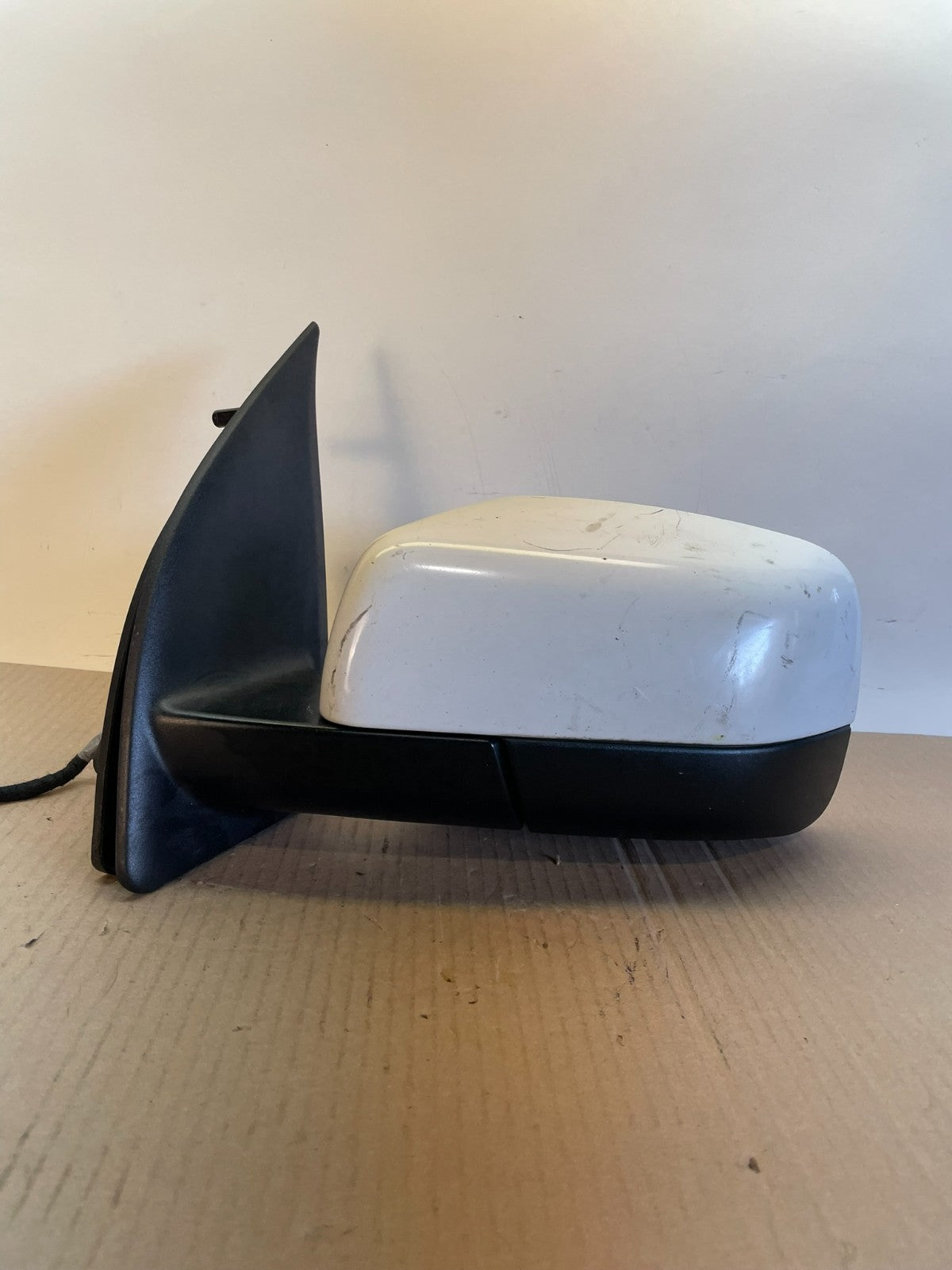 2011 to 2015 Land Rover LR2 Left Lh Side Door Power Mirror aj0837 DG0