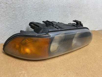 1997 - 2000 BMW E39 5 Series Headlight Right Passenger RH Halogen G4670 OEM DG12