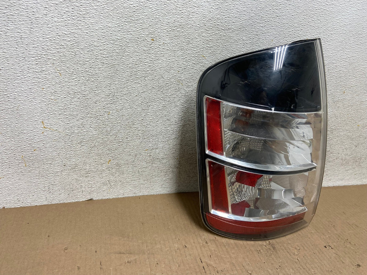 2004 2005 Toyota Prius Tail Light Left Driver Lh Side AH5856 LK1