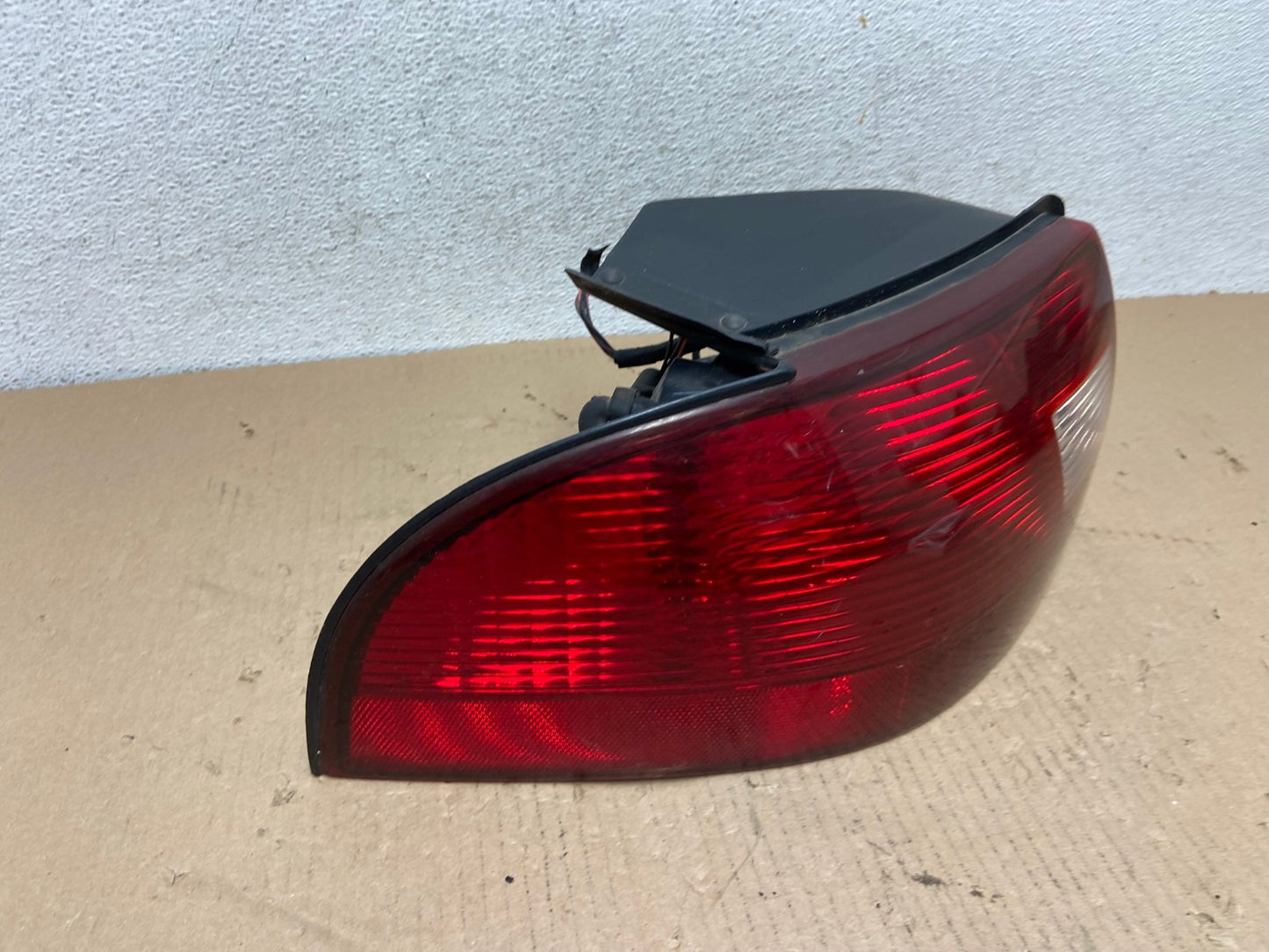 2000 - 2003 Mercury Sable Sedan Left Driver LH Side Tail Light AF3177 LK2