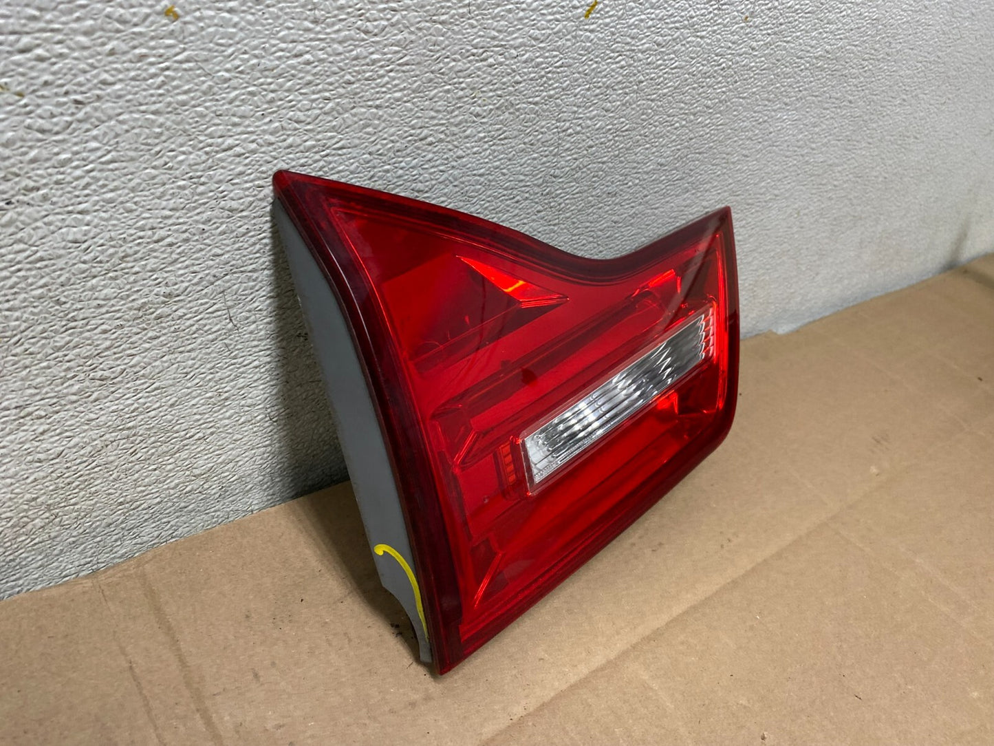 2007 2008 2009 Acura Mdx Right Passenger Rh Side Inner Tail Light Oem I4200 DW2