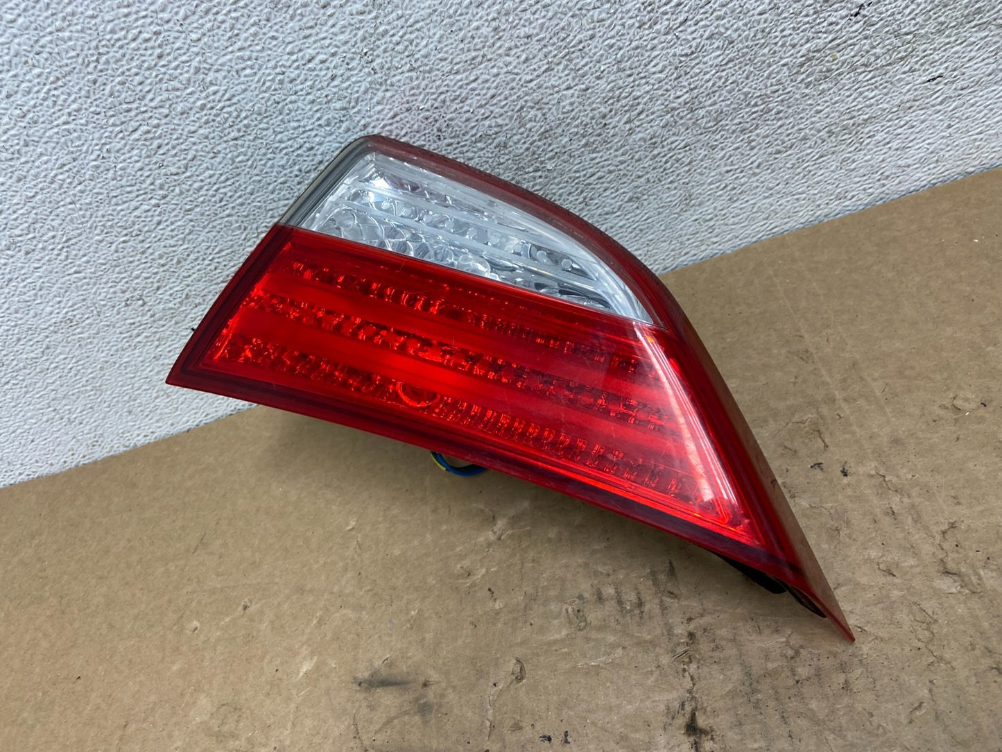 2011 2012 2013 Hyundai Elantra Inner Tail Light Right Passenger AF81591