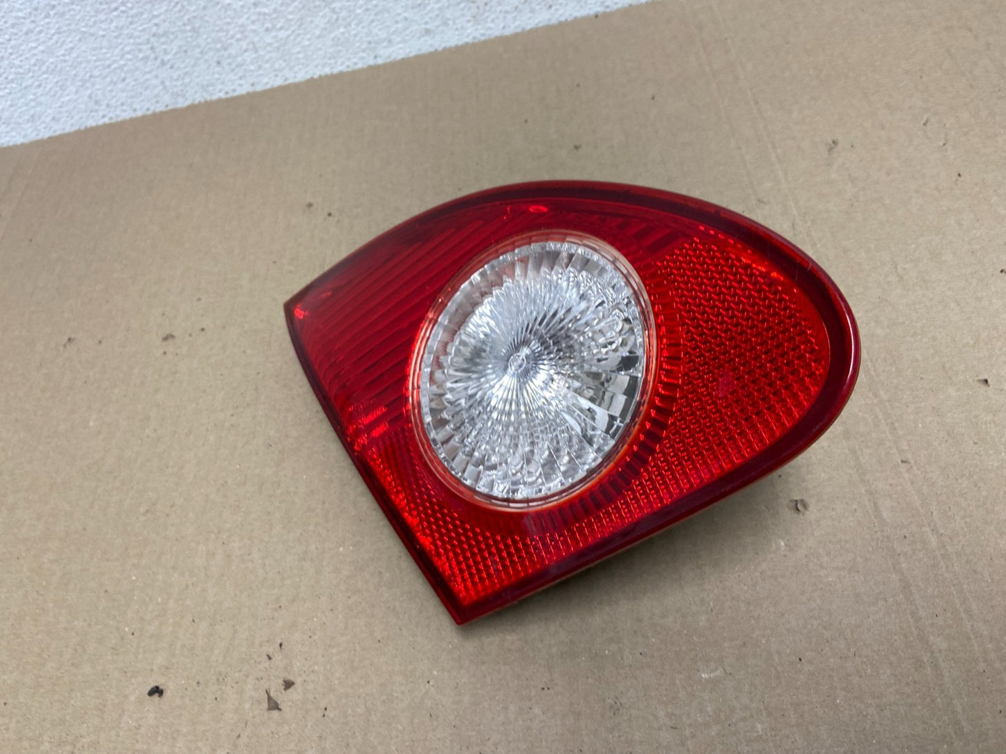2003 - 2008 Toyota Corolla Inner Left Driver Lh Side Tail Light AE9419 LK1