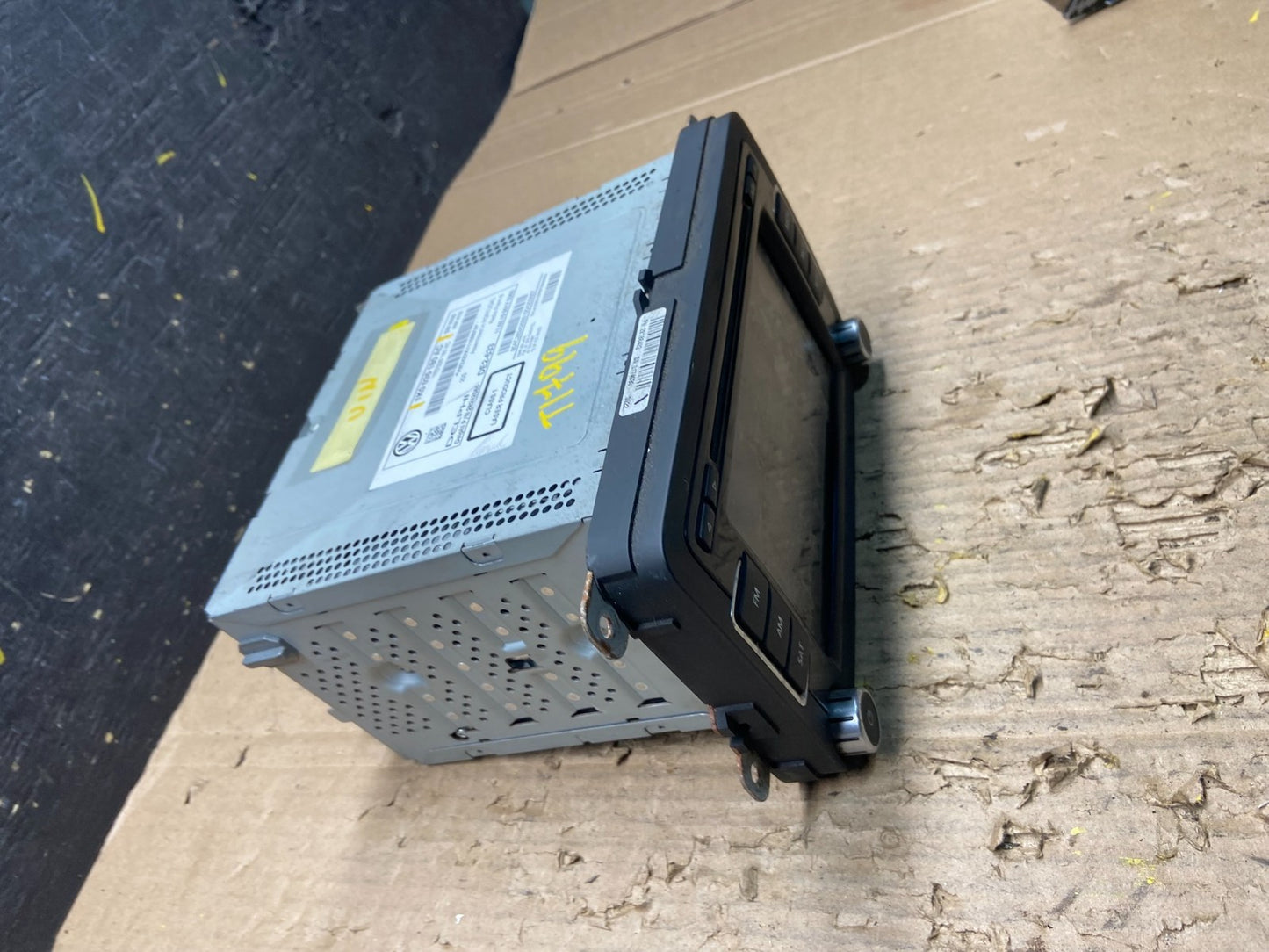 Volkswagen Navigation Radio Head Unit 1k0035180ac T1799 PS2