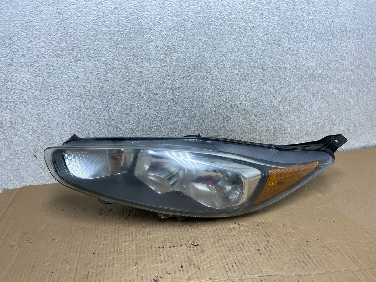 2014 to 2019 Ford Fiesta Left Driver LH Halogen Headlight AI1313 DW0