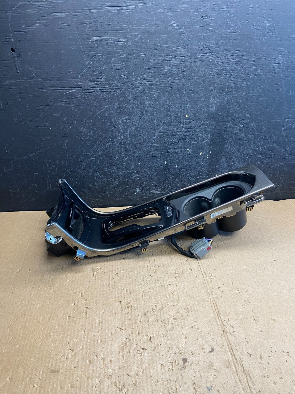 2013-2019 Cadillac ATS Shifter Trim Surround Cup Holder Center Console AE4164 DG1